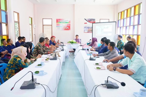 การประชุมหารือแนวทางการปฏิบัติราชการ<br>ขององค์กรปกครองส่วนท้องถิ่น<br>ประจำเดือนกุมภาพันธ์ ๒๕๖๓<br>เพื่อประชุมซักซ้อมแนวทางเกี่ยวกับการช่วยเหลือประชาชน<br>ทั้งในด้านสาธารณภัย การส่งเสริมและพัฒนาคุณภาพชีวิต<br>และโรคติดต่อหรือโรคระบาดในท้องถิ่น